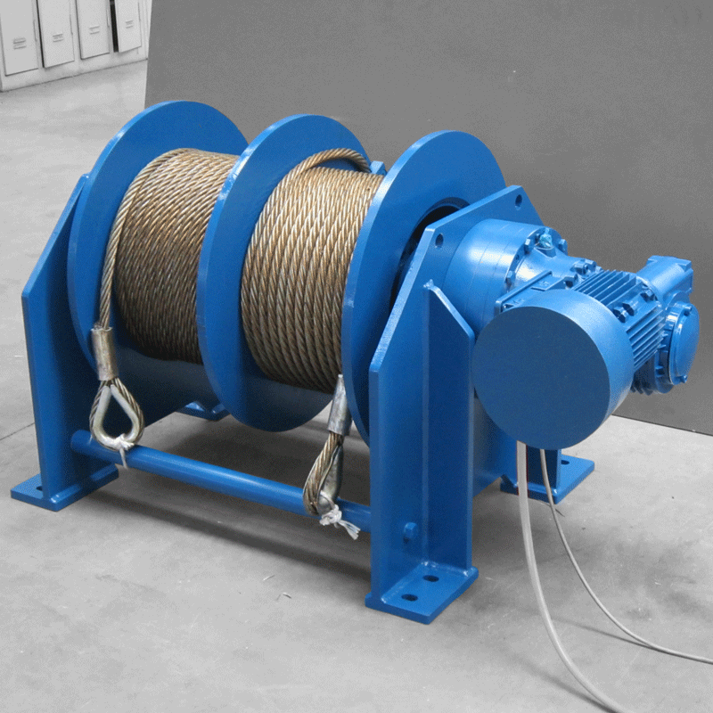 Example of a hoist winch from Dromec with electric drive and double drum